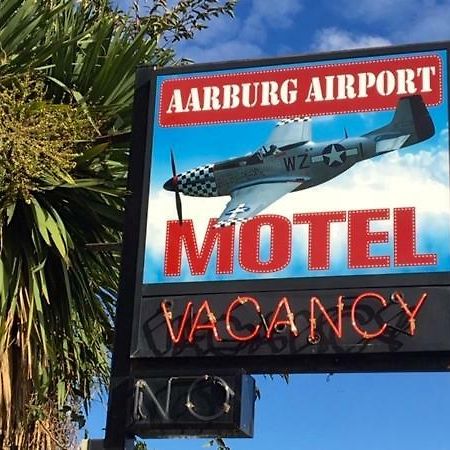 كريستتشيرش Aarburg Airport Motel المظهر الخارجي الصورة